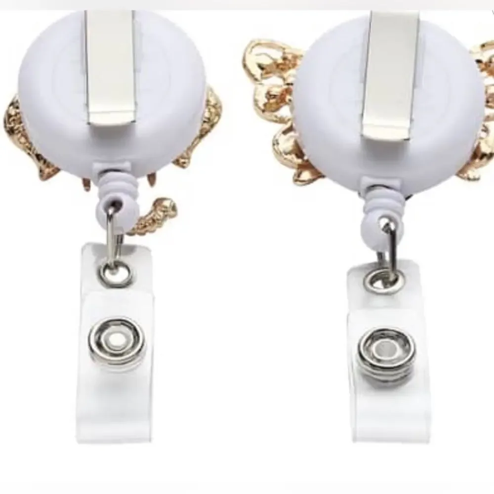 Set of 2 Name Badges. 1 Elephant and 1 Bee in Silvertone and Goldtone.
